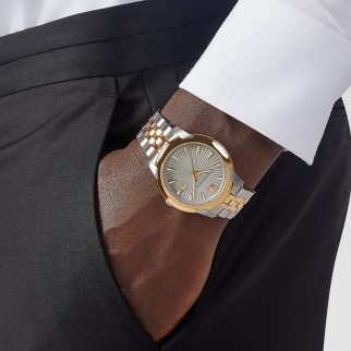 Versace VRSCVELQ00519 Erkek Kol Saati Versace VRSCVELQ00519 Erkek Kol Saati