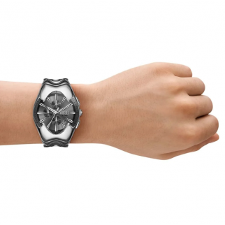 Diesel DZ4683 Erkek Kol Saati Diesel DZ4683 Erkek Kol Saati