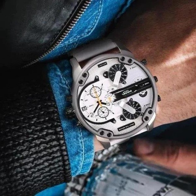 Diesel DZ7401 Erkek Kol Saati