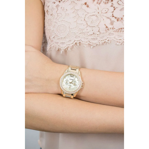 Fossil FES3203 Kadın Kol Saati Fossil FES3203 Kadın Kol Saati