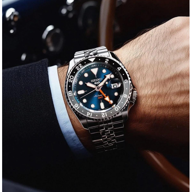 Seiko 5 Sports Otomatik GMT SSK045K Erkek Kol Saati SSK045K1