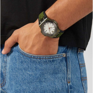 Versace VRSCVEDY00419 Erkek Kol Saati Versace VRSCVEDY00419 Erkek Kol Saati